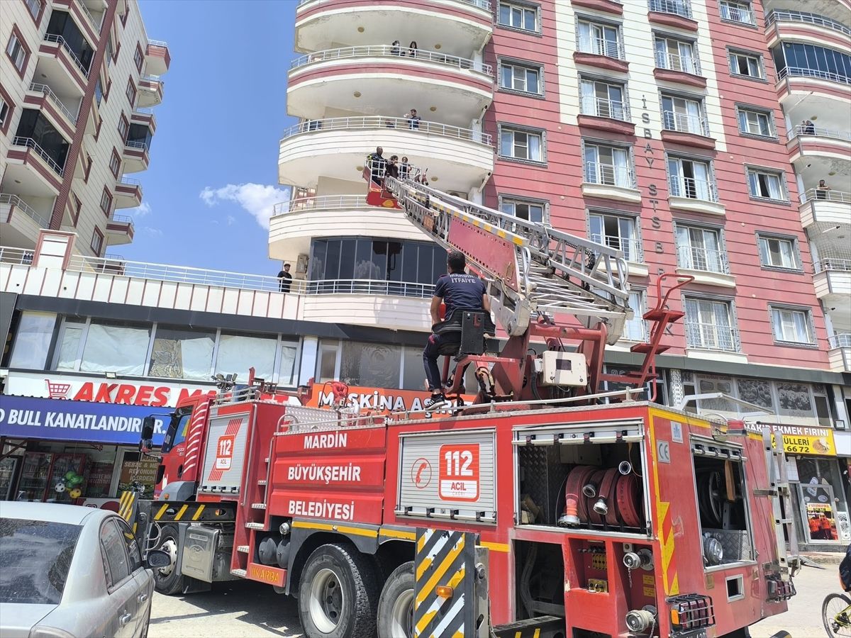 Mardin\'de Apartman Yangını: 7 Kişi Dumandan Etkilendi