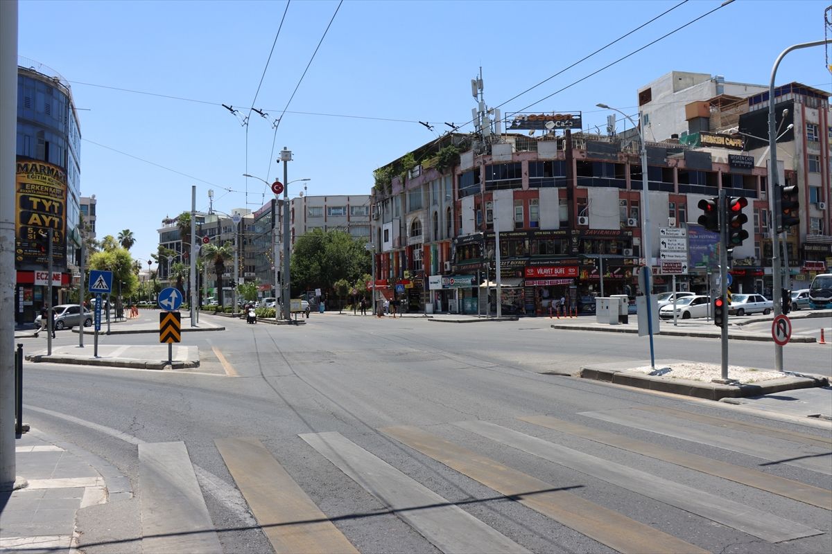 Şanlıurfa ve Gaziantep\'te Sıcak Hava