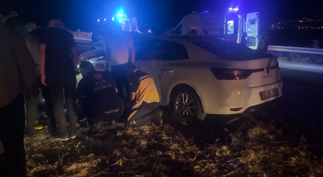 Tokat’ta İki Otomobil Çarpıştı: 9 Yaralı