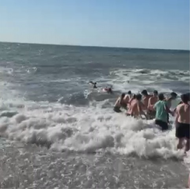 Zonguldak'ta yasağa rağmen denize girenleri