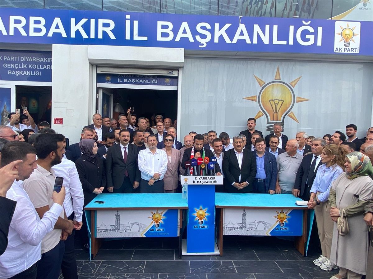 Sümer: Sahada olacağız, halkı dinleyeceğiz