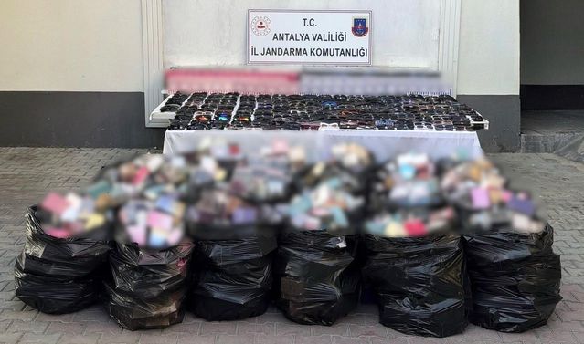 Manavgat’ta Kaçak Ürün Operasyonu