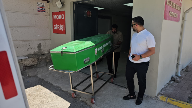 Battaniyeye sarılı cesedi bulunan kişi kurye çıktı! Ölüm nedeni korkunç