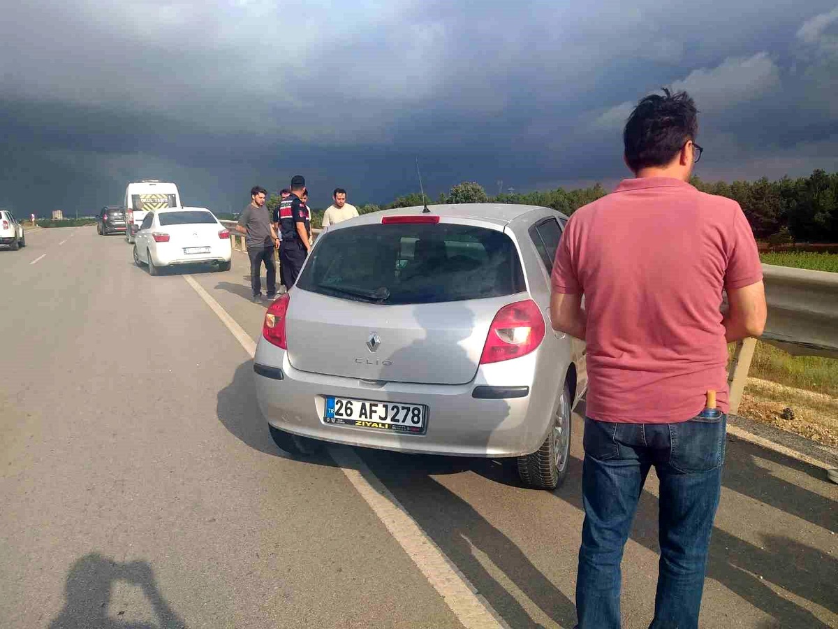 Bilecik\'te Trafik Kazası: 1 Yaralı