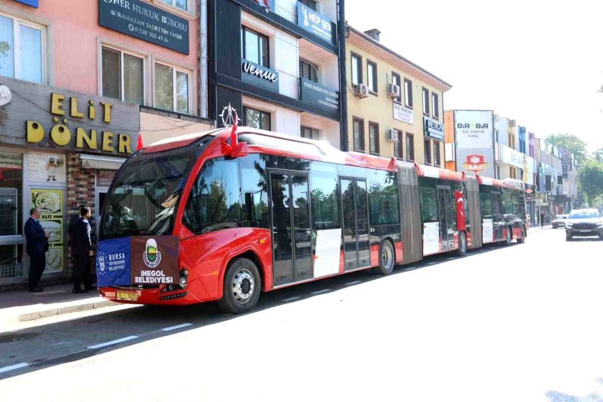 Bursa\'nın metrobüsü ilk kez İnegöl\'de görücüye çıktı