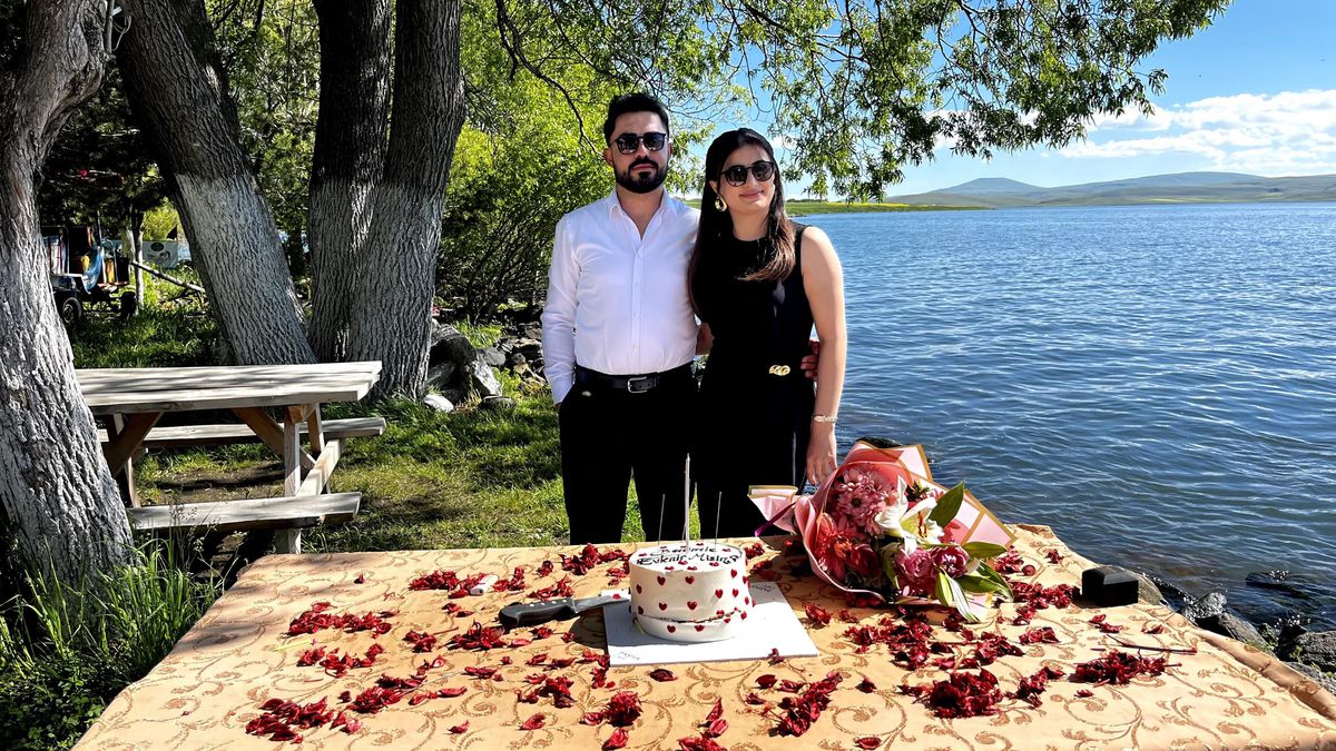 Çıldır Gölü\'nde Romantik Evlilik Teklifi