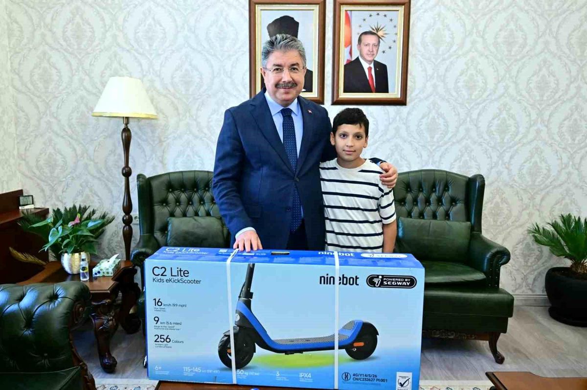 Vali, şehit oğluna scooter sözünü tuttu