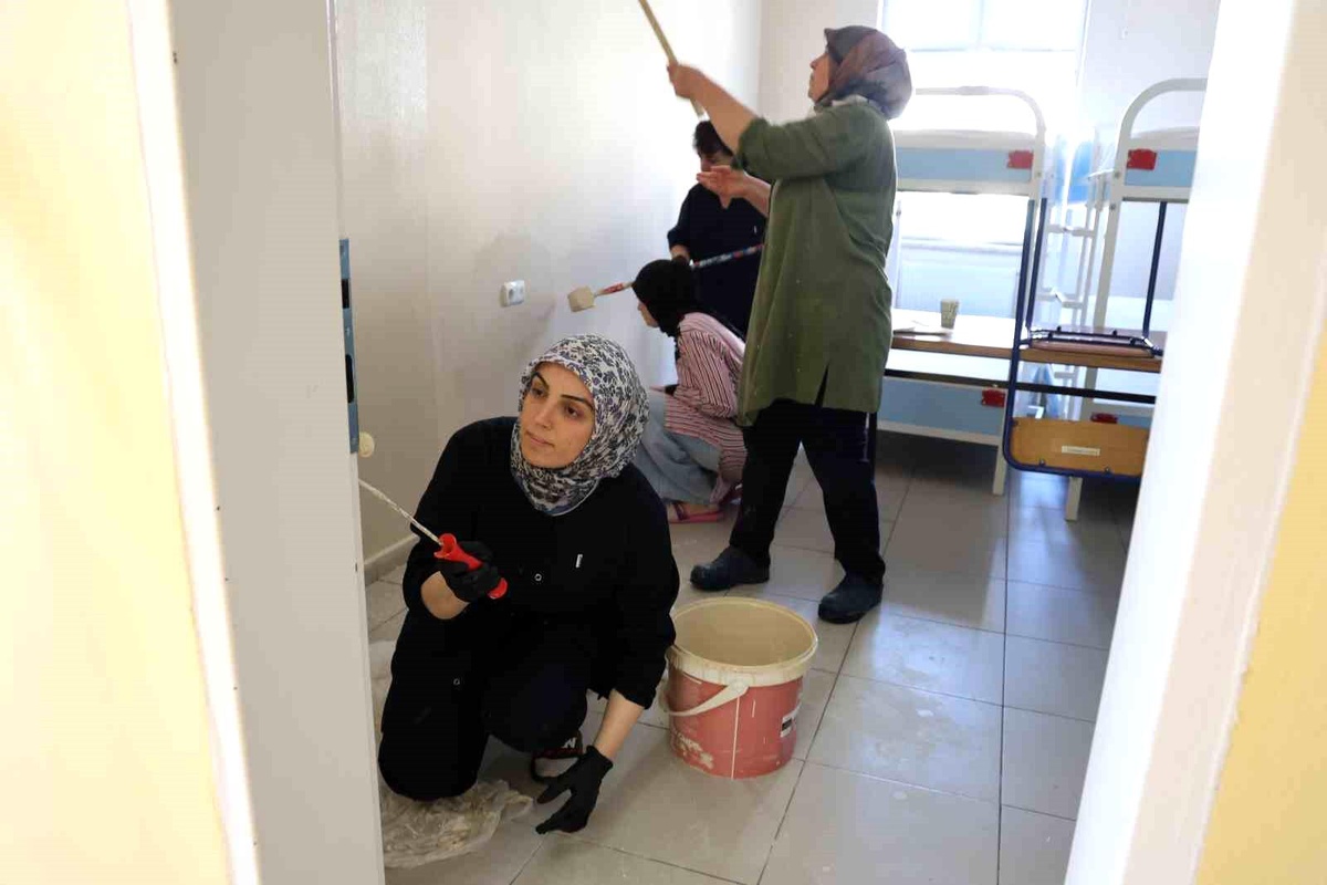 Elazığ\'da Öğretmenlerden Gönüllü Seferberlik