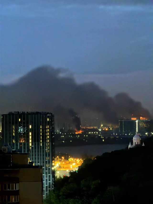 Gece yarısı Kiev'e füze yağdı! 3 kişi öldü, 7 kişi yaralandı