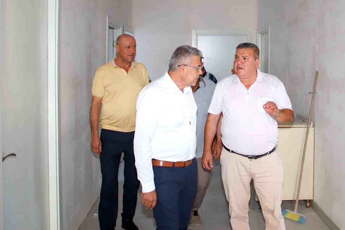 Ilıdağ Mahallesi\'ndeki yeni sağlık ocağı hizmet binasında inceleme