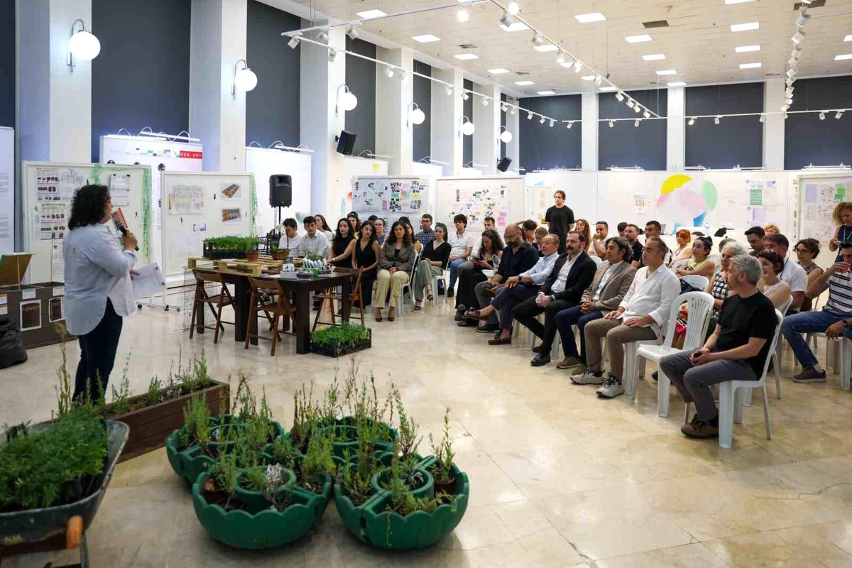 Kentsel tarım ve döngüsel ekonomi uygulamaları Maltepe\'de konuşuldu