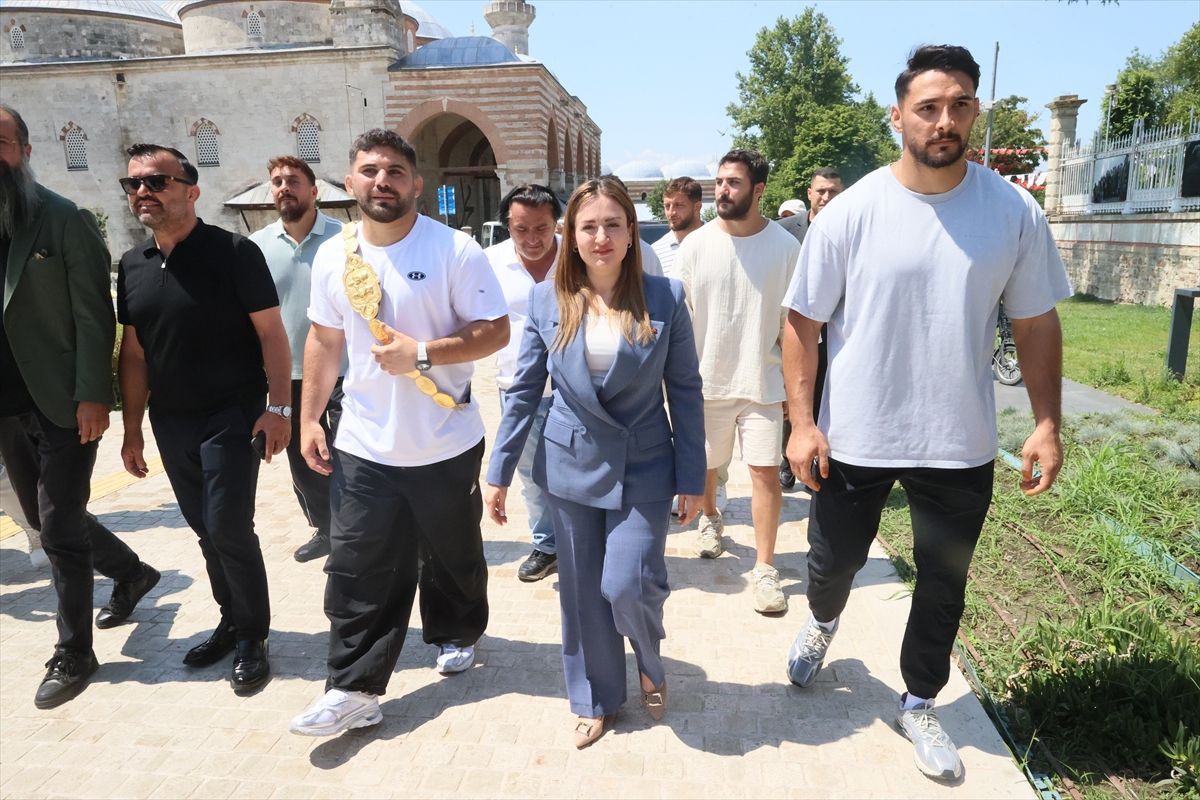 Başpehlivan Erkan Taş\'tan Edirne ziyareti