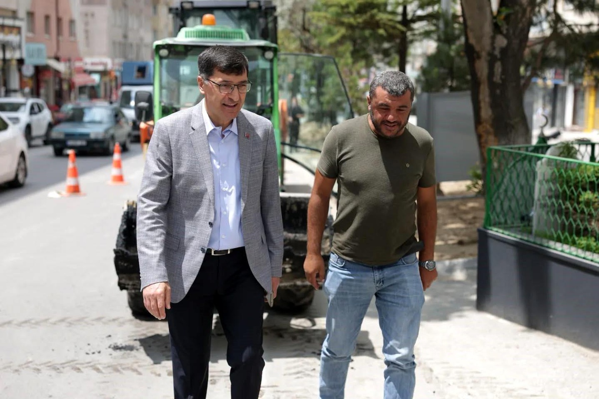 Kütahya Meydan Kavşağı\'nda yeni trafik düzeni hayata geçti