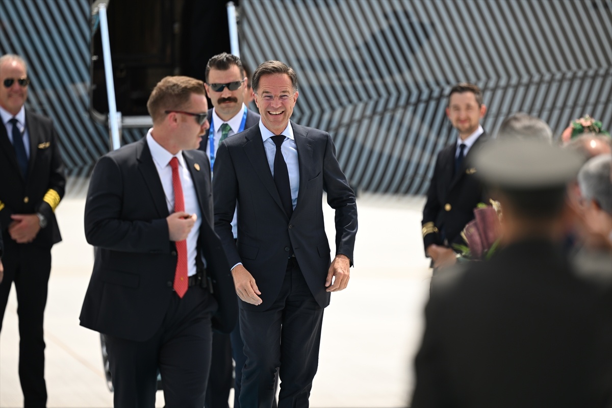 Rutte Ankara\'da: NATO Zirvesi Başlıyor