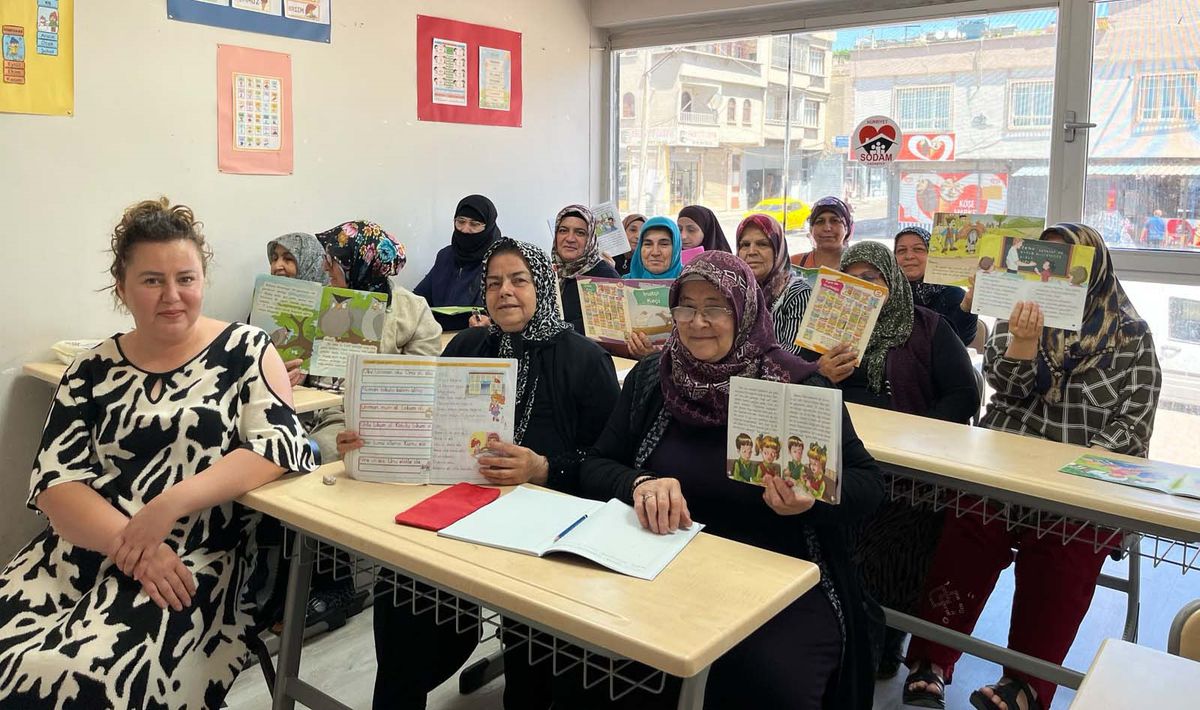 70 yaşında okuma yazma öğrendi, hayalini gerçekleştirdi