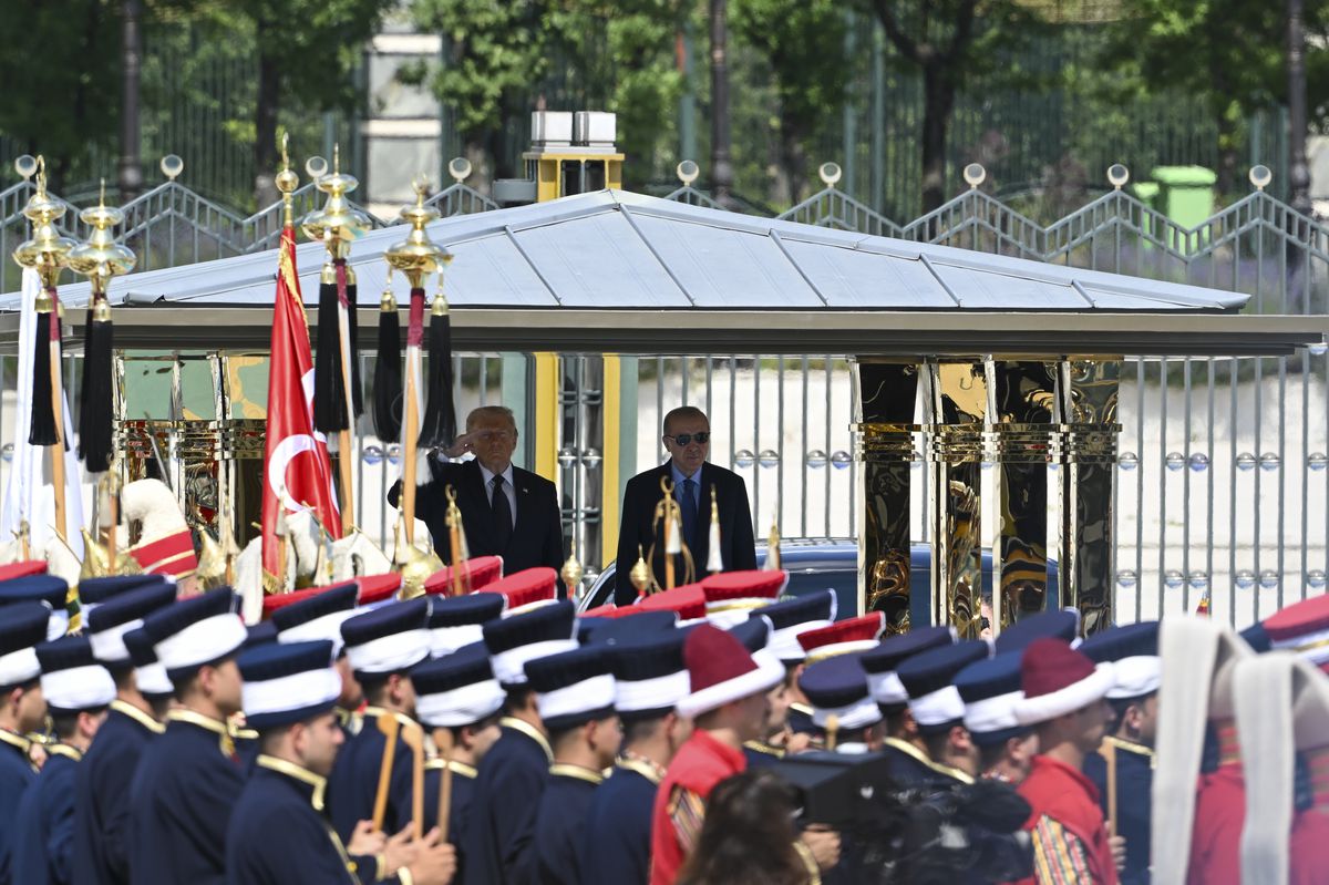 Erdoğan ve Trump Ankara\'da resmi törenle buluştu
