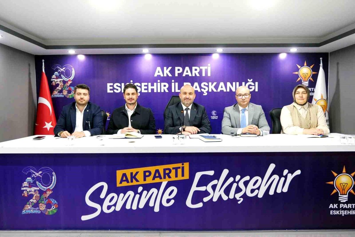 AK Parti Eskişehir\'de Değerlendirme Toplantısı