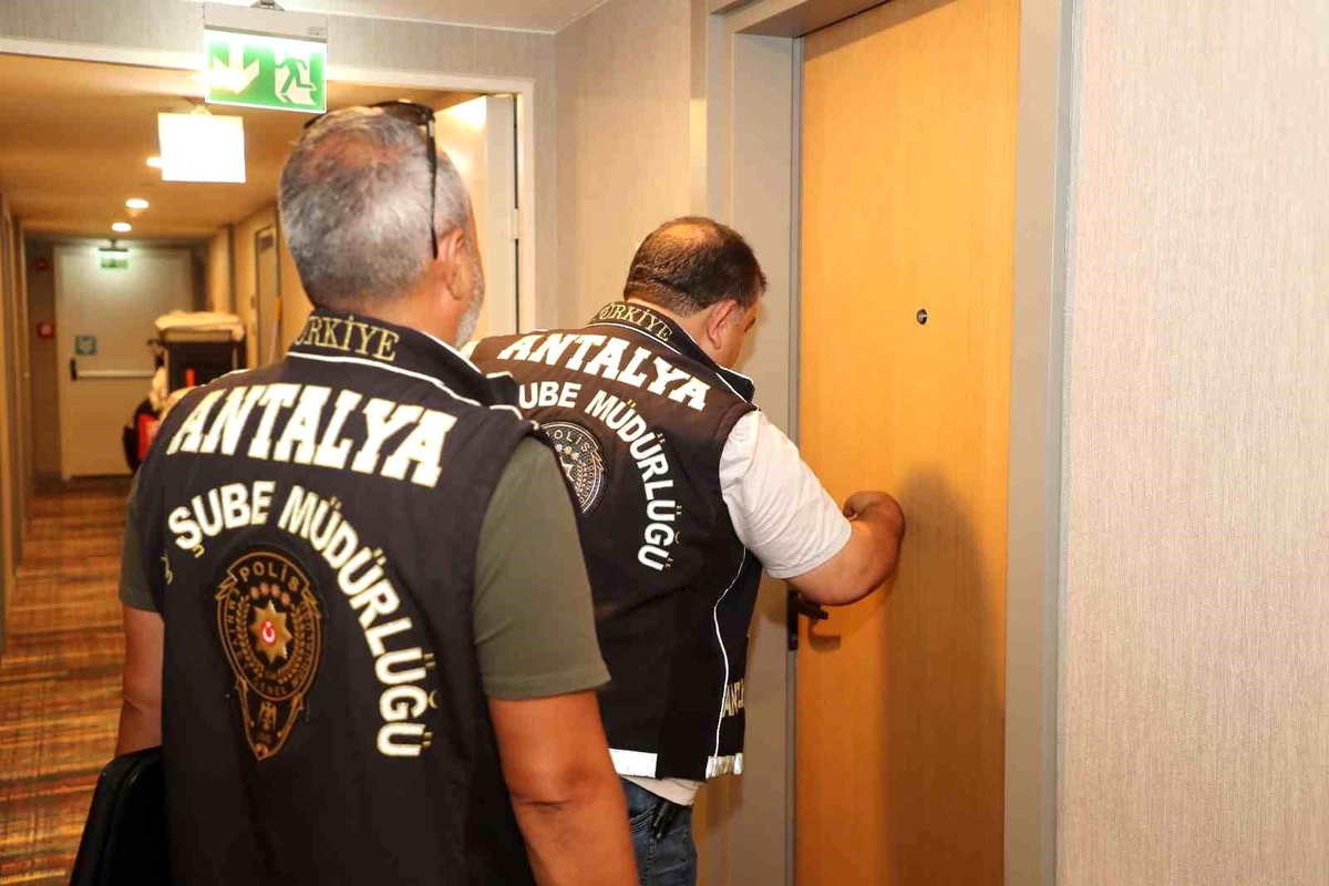 Antalya\'da Denetim: 4 İşletmeye İdari İşlem