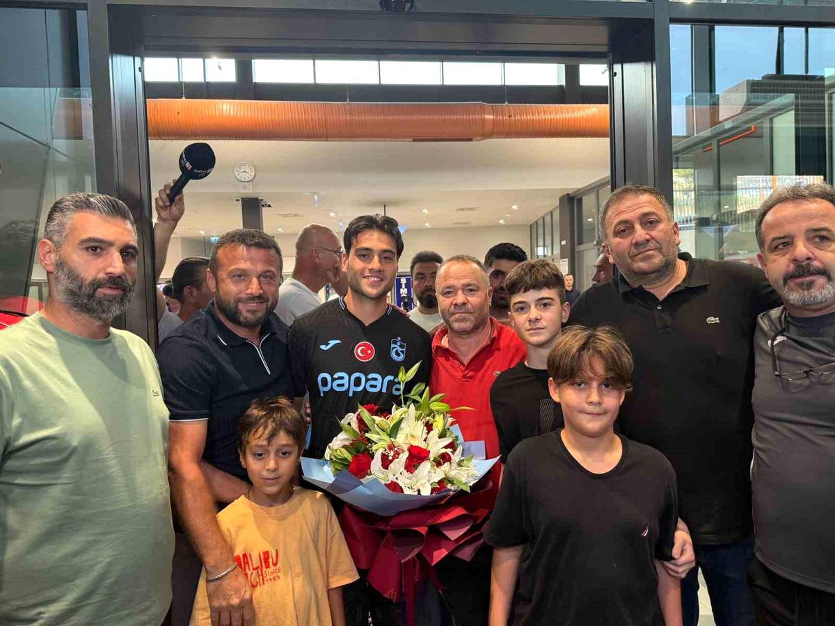 Aral Şimşir, Trabzonspor\'a transfer oldu