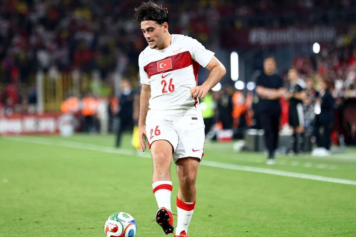 Rekor transfer Aral Şimşir, Trabzonspor için şehre geldi! İşte ilk sözleri