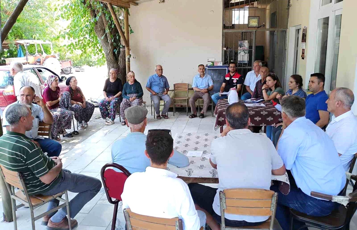 Buzağı Bakım Eğitimi Muğla\'da Gerçekleşti