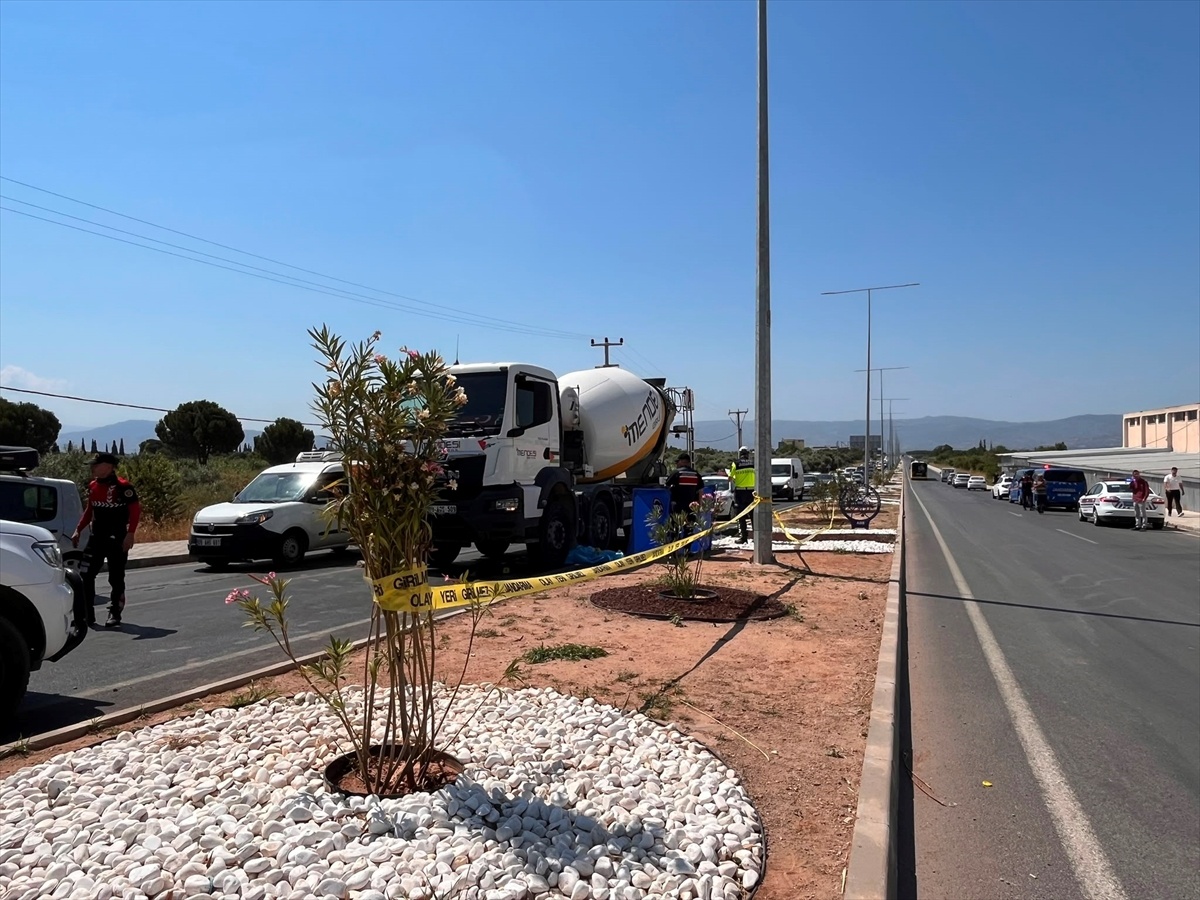 Beton Mikseri Yayaya Çarptı: 70 Yaşındaki Adam Hayatını Kaybetti