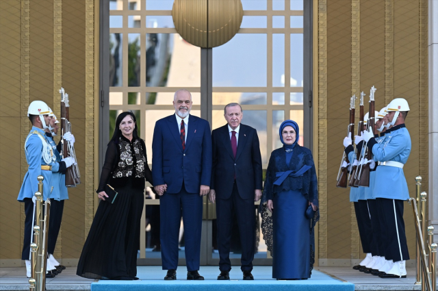 Beştepe'de resepsiyon! Erdoğan çifti, Trump'ı karşıladı