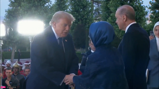 Beştepe'de resepsiyon! Erdoğan çifti, Trump'ı karşıladı