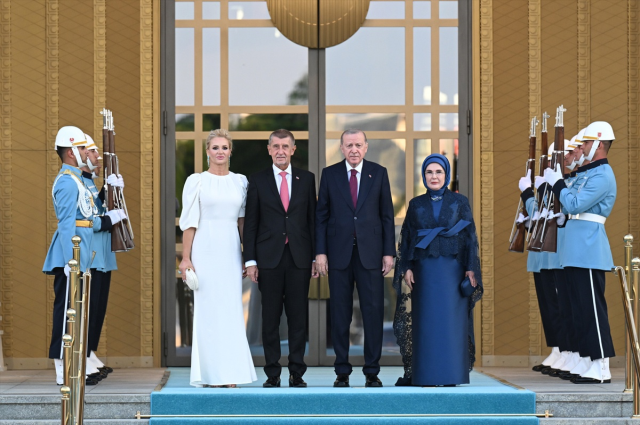 Beştepe'de resepsiyon! Erdoğan çifti, Trump'ı karşıladı