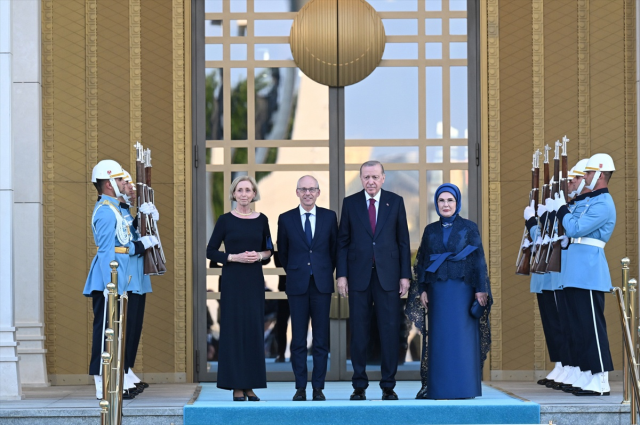 Beştepe'de resepsiyon! Erdoğan çifti, Trump'ı karşıladı