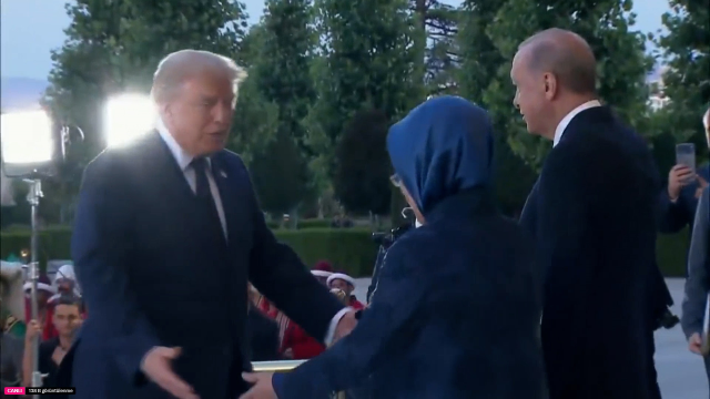 Beştepe'de resepsiyon! Erdoğan çifti, Trump'ı karşıladı