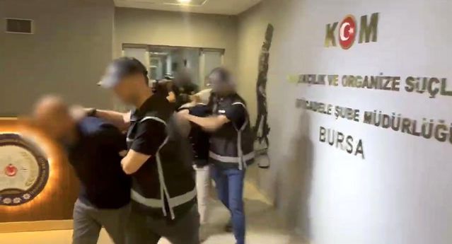 Bursa’da vatandaşın canını bezdirmişlerdi…Şafak operasyonu ile yakalandılar