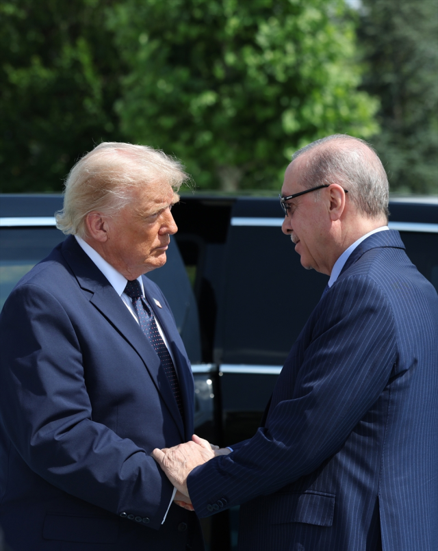 Cumhurbaşkanı Erdoğan ile Trump arasındaki ikili görüşme sona erdi