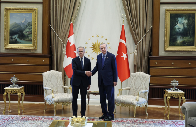 Cumhurbaşkanı Erdoğan'ın NATO diplomasisi! Liderlerle ikili görüşmeler gerçekleşiyor