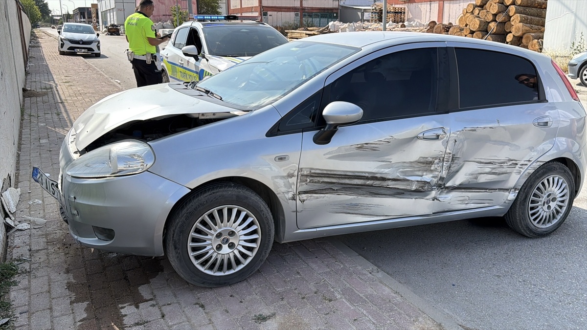 Eskişehir\'de Trafik Kazası: 1 Yaralı