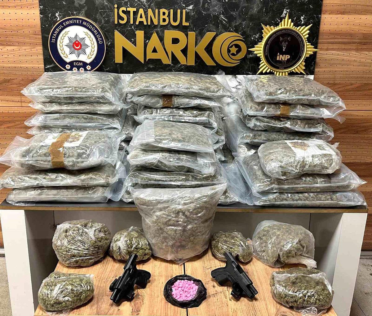 İstanbul\'da Uyuşturucu Operasyonu: 7 Şüpheli Yakalandı