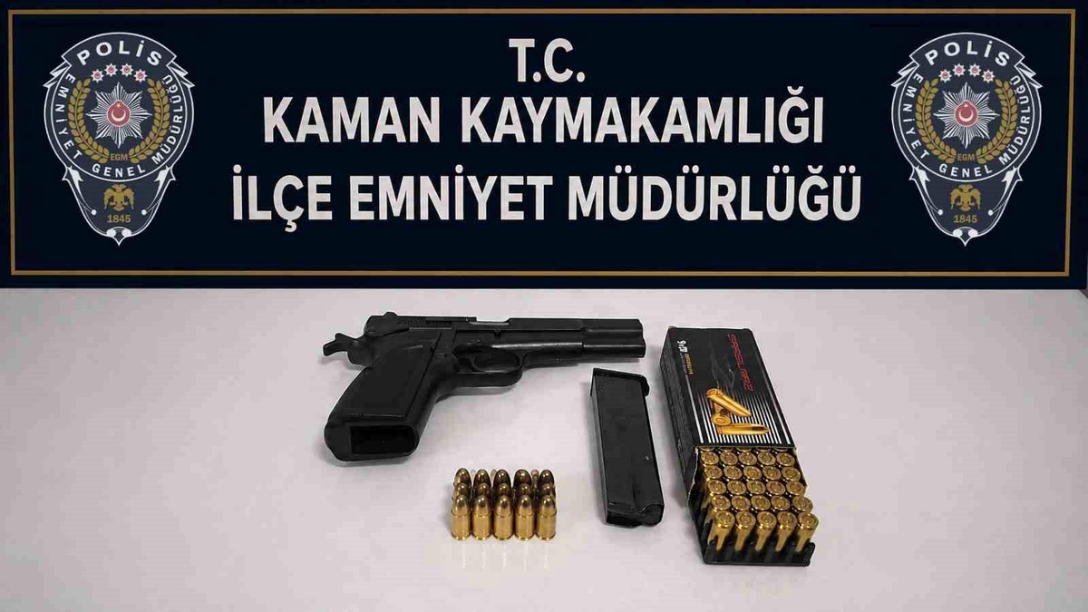 Kaman\'da Ruhsatsız Tabanca Ele Geçirildi