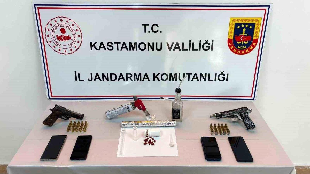 Kastamonu\'da Uyuşturucu Operasyonu: 3 Tutuklama