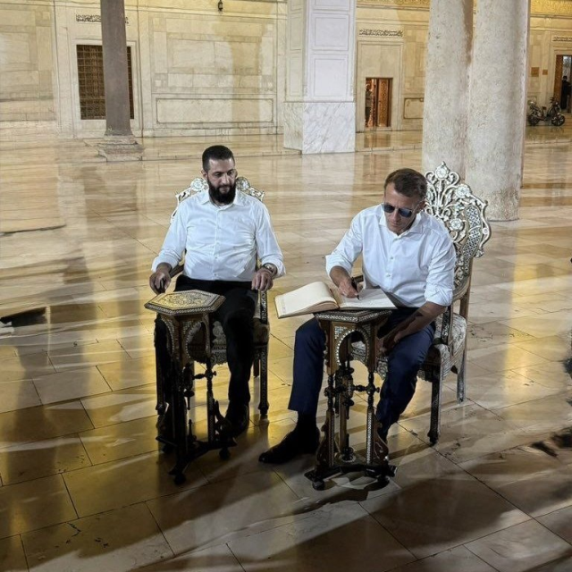Macron'un Şam ziyareti güneş gözlükleriyle tarihe geçti