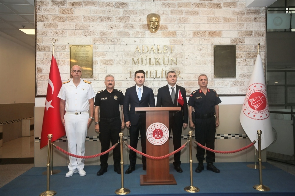 Vali Toros, Başsavcı Yasin Emre\'yi Ziyaret Etti