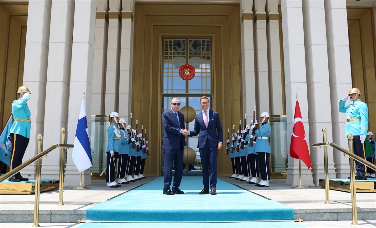 Erdoğan ve Stubb NATO Zirvesi\'nde buluştu