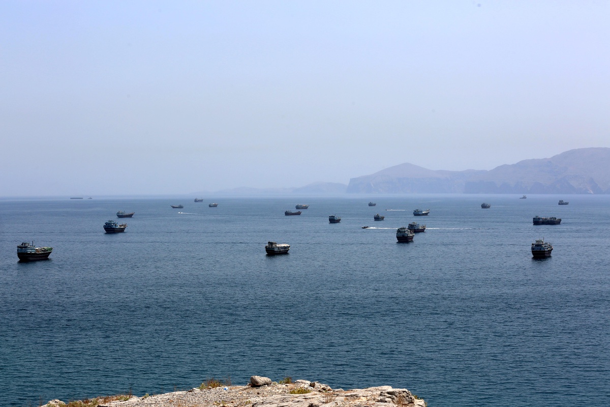 Umman Körfezi\'nde LNG Tankerine Saldırı