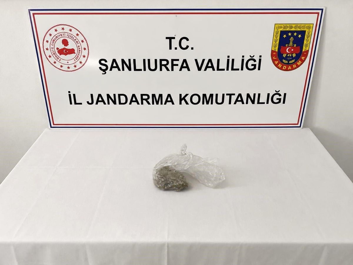 Şanlıurfa\'da Uyuşturucu ve Silah Ele Geçirildi