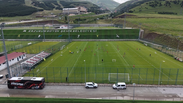 Vanspor FK, Erzurum’da Kamp Başlattı