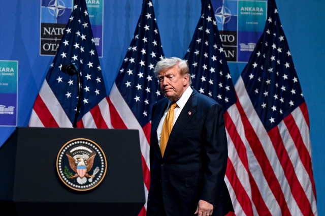 Trump'tan zirve sonrası kritik açıklamalar! ABD'ye <a class='keyword-sd' href='/air-force-one/' title='Air Force One'>Air Force One</a> ile dönmüyor