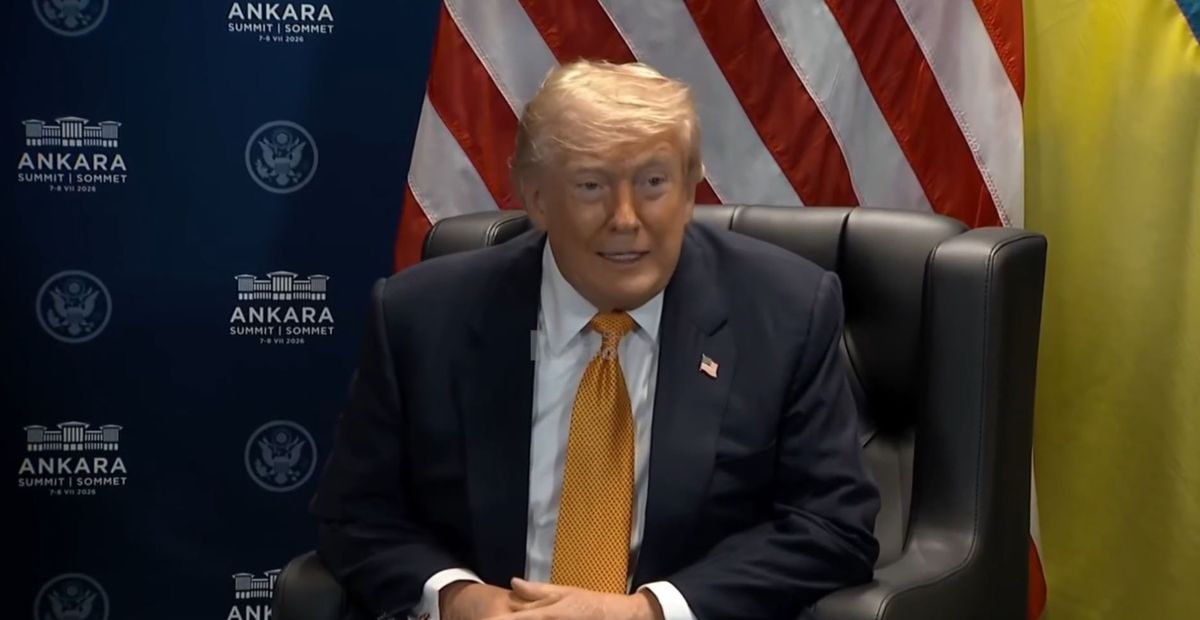 Trump, Suriye\'yi Terör Listesinden Çıkarmayı Planlıyor