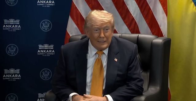Trump, Suriye'yi Terör Listesinden Çıkarmayı Planlıyor