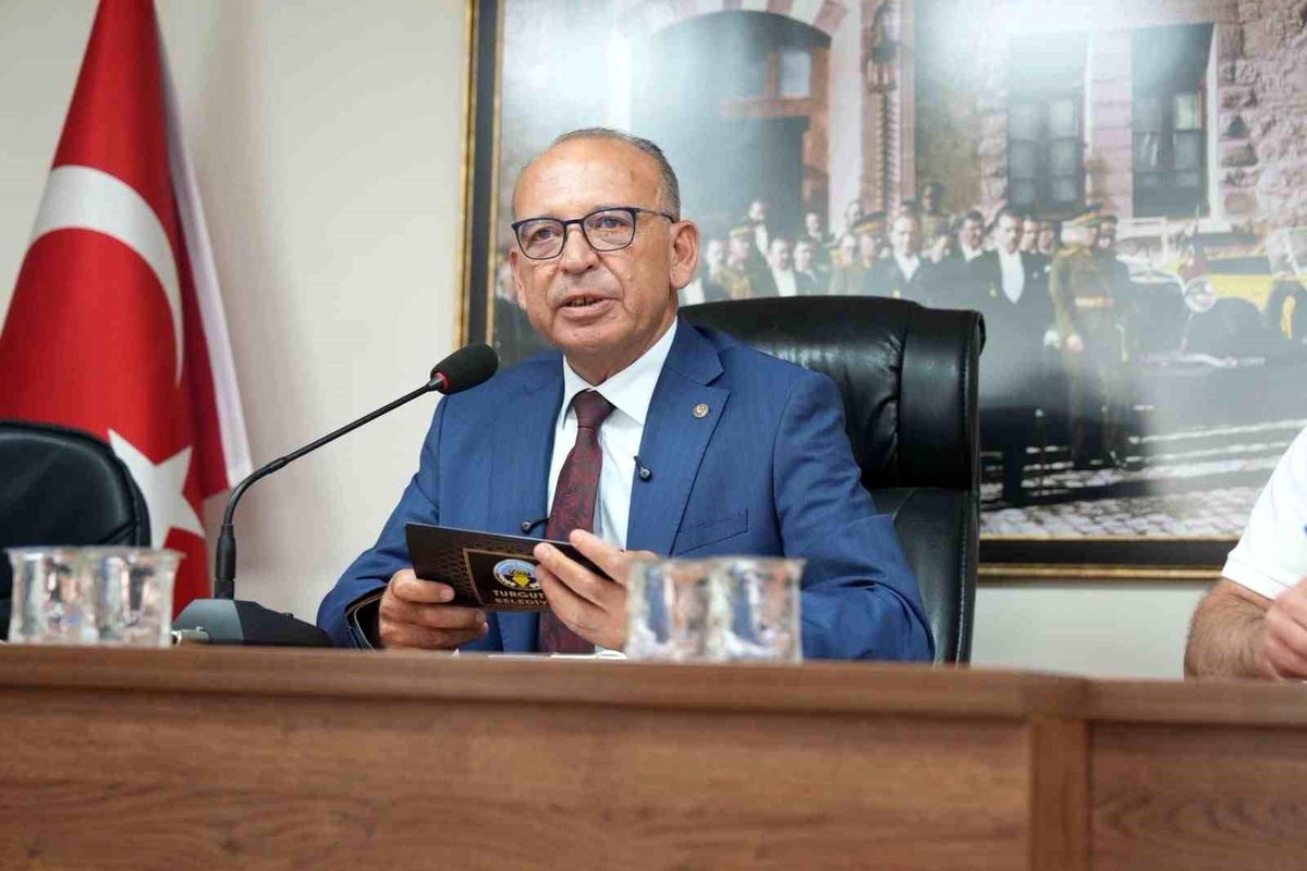 Başkan Akın: "Yatırım için siyasi risk almaya devam edeceğiz"