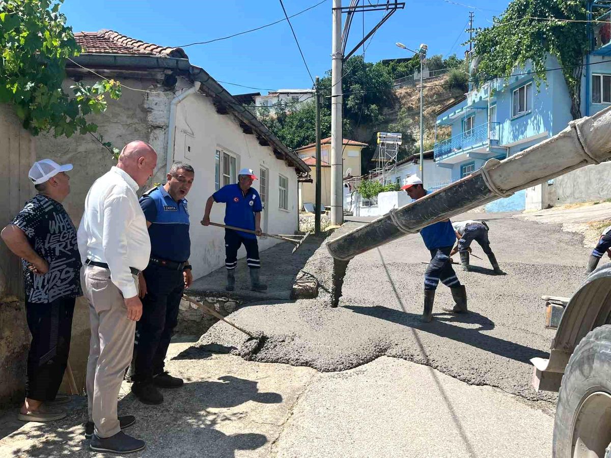 Başkan Kumral mahallerde yürütülen çalışmaları yerinde inceledi