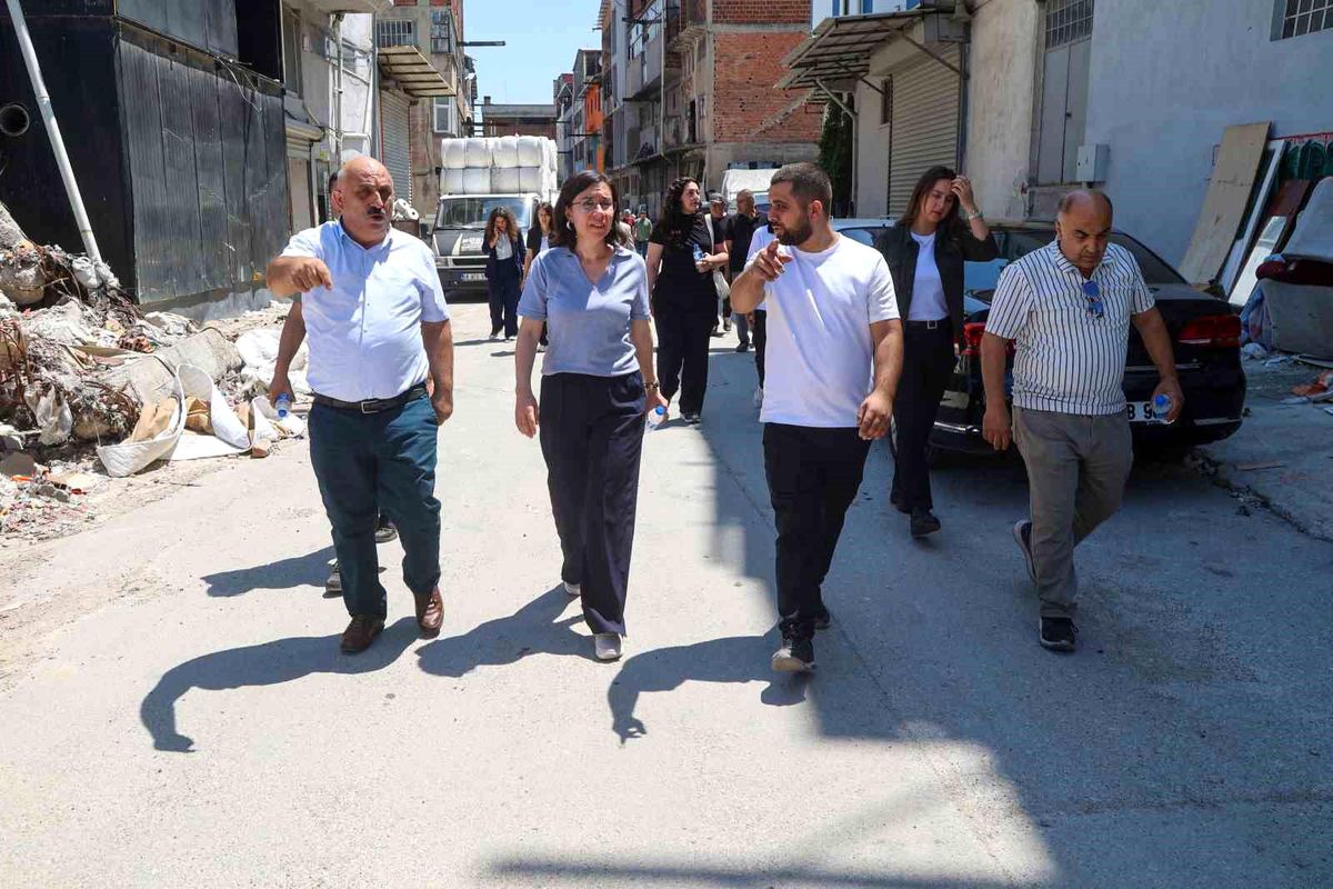 Başkan Vekili Özkan, sanayi sitesi esnafını ziyaret etti